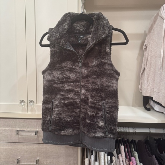 Athleta Gray/Black Camo Fleece Vest - Picture 1 of 3